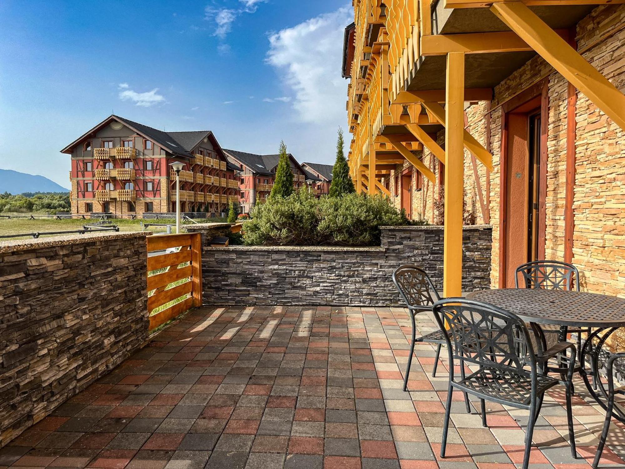 Tri Stity Apartment With Tatra View Terrace Велка Ломница Екстериор снимка